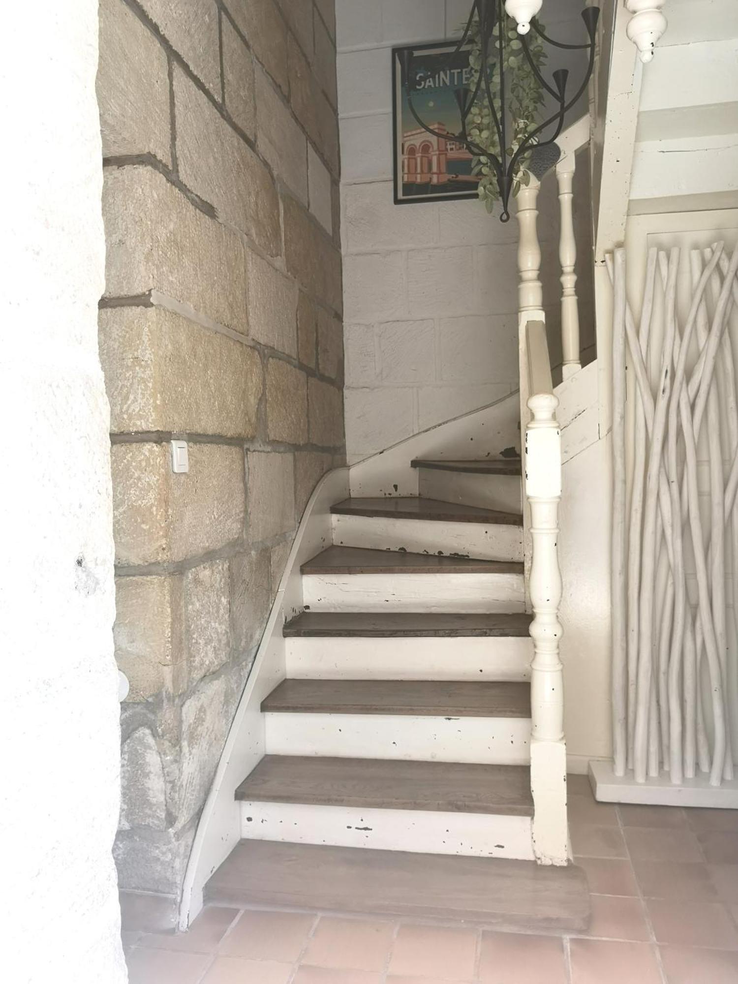 La Demeure Des Artistes - Quartier Historique Vila Saintes Exterior foto